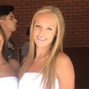 Meet your Posher, Carley